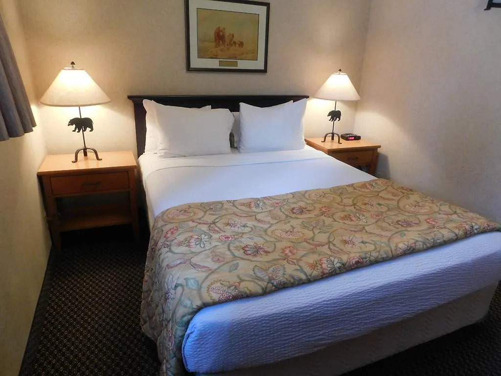 Hotel Douglas Fir Resort & Chalets Banff