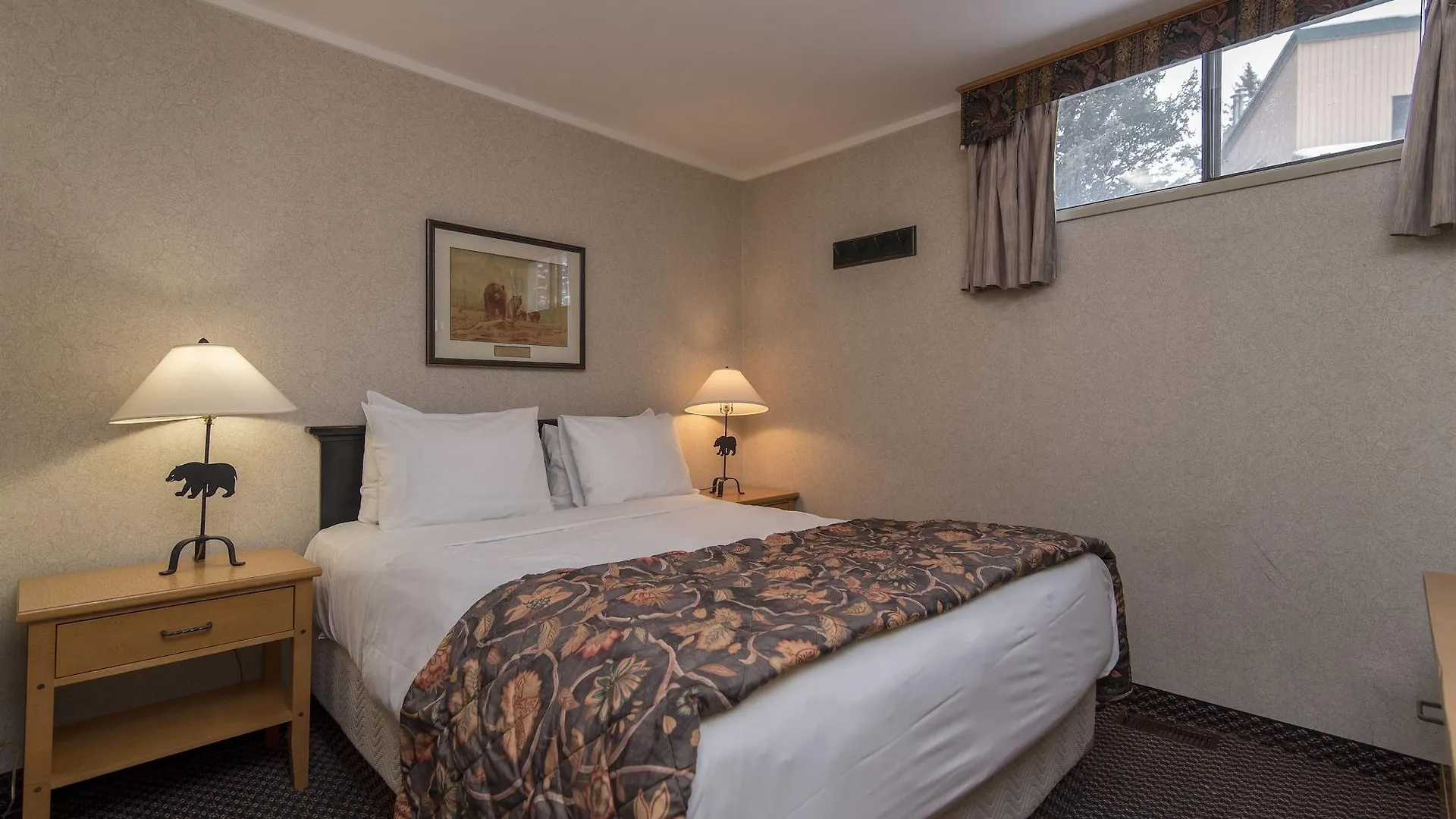 Hotel Douglas Fir Resort & Chalets Banff