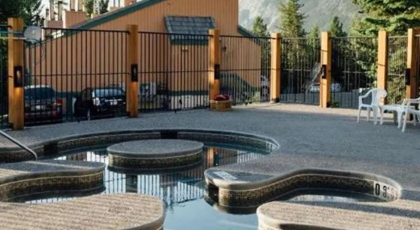 Douglas Fir Resort & Chalets Banff