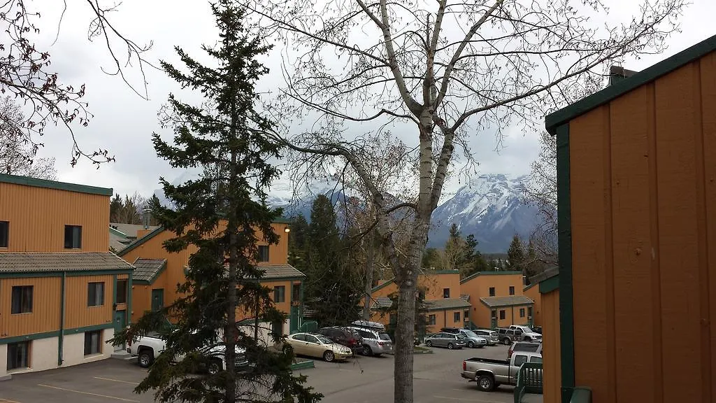 Hotel Douglas Fir Resort & Chalets Banff