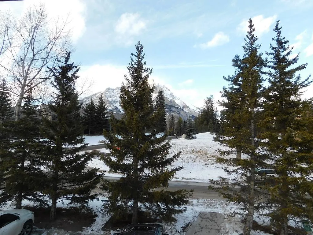 Hotel Douglas Fir Resort & Chalets Banff