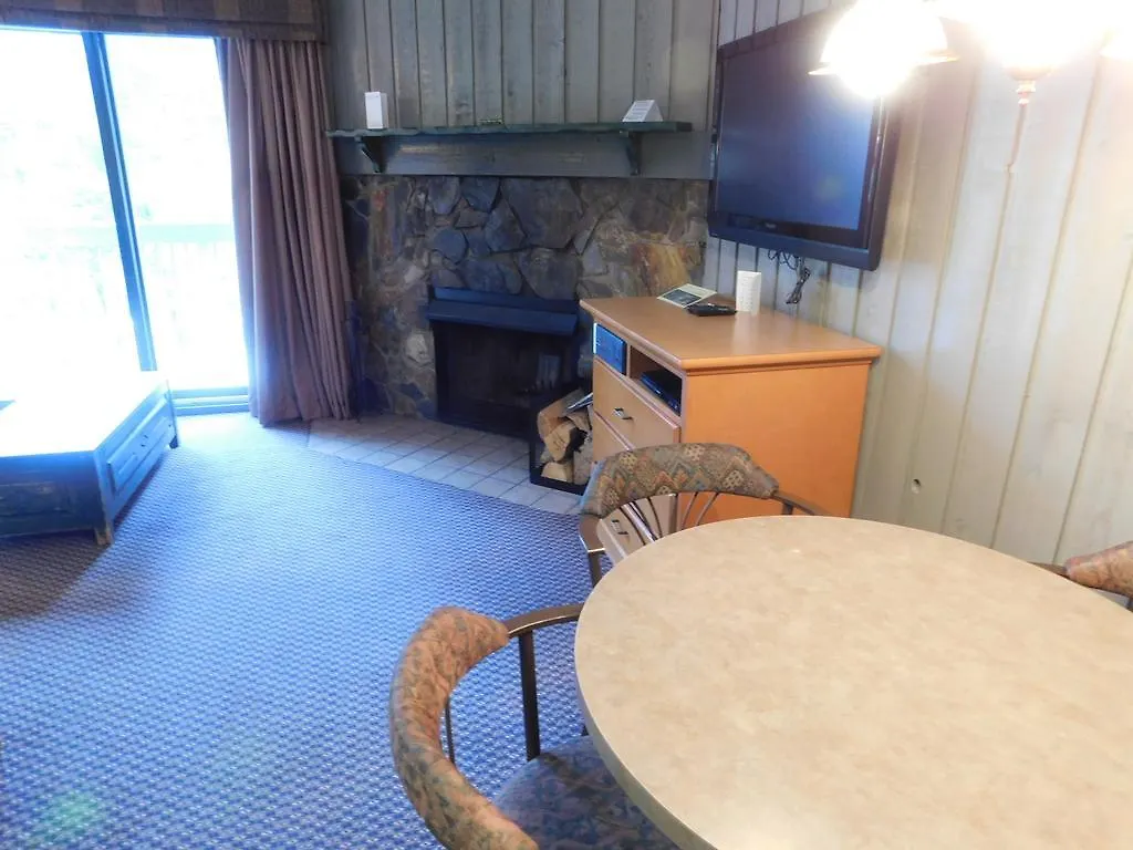 Douglas Fir Resort & Chalets Banff Hotel