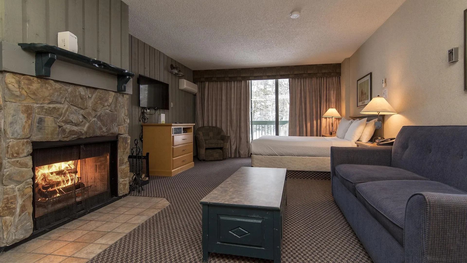 Douglas Fir Resort & Chalets Banff Hotel
